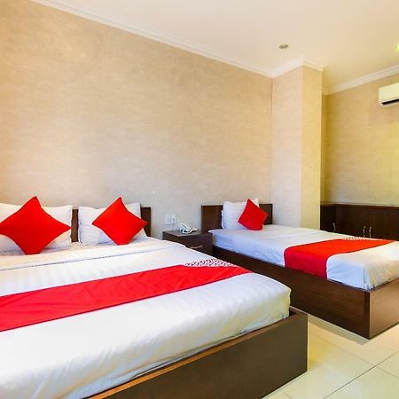 Oyo 273 Ngoc Anh Hotel Thành Pho Ho Chí Minh Esterno foto