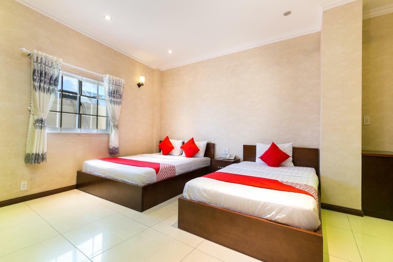 Oyo 273 Ngoc Anh Hotel Thành Pho Ho Chí Minh Esterno foto