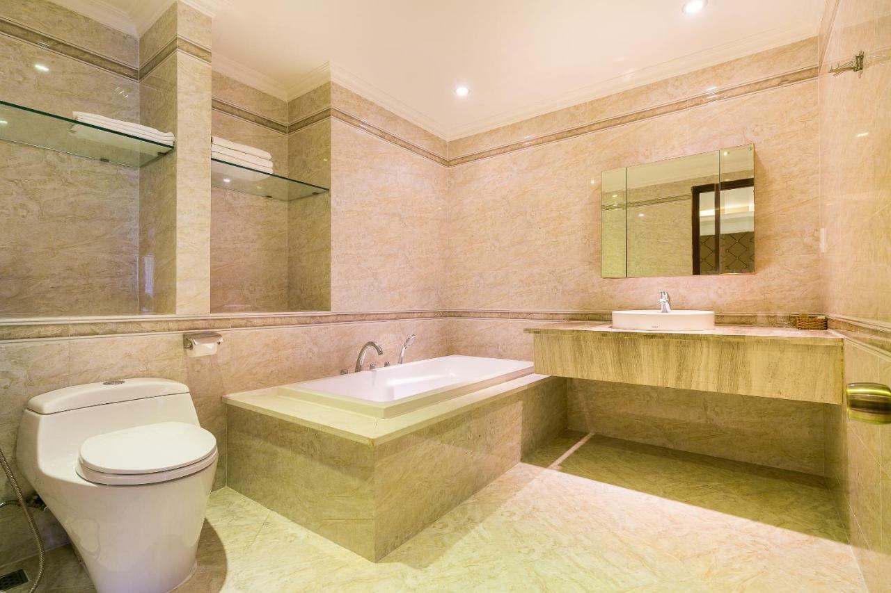 Oyo 273 Ngoc Anh Hotel Thành Pho Ho Chí Minh Esterno foto