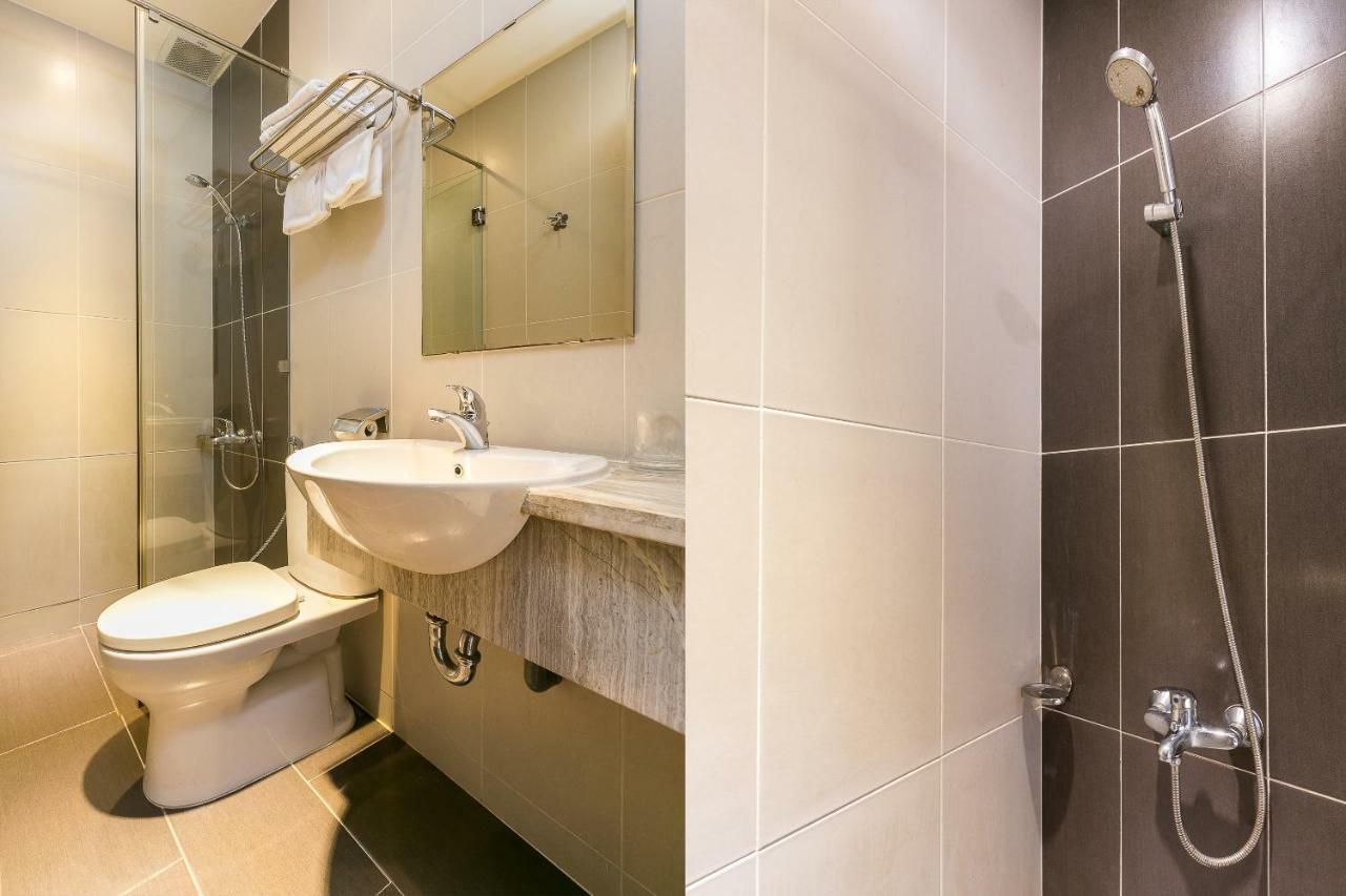 Oyo 273 Ngoc Anh Hotel Thành Pho Ho Chí Minh Esterno foto
