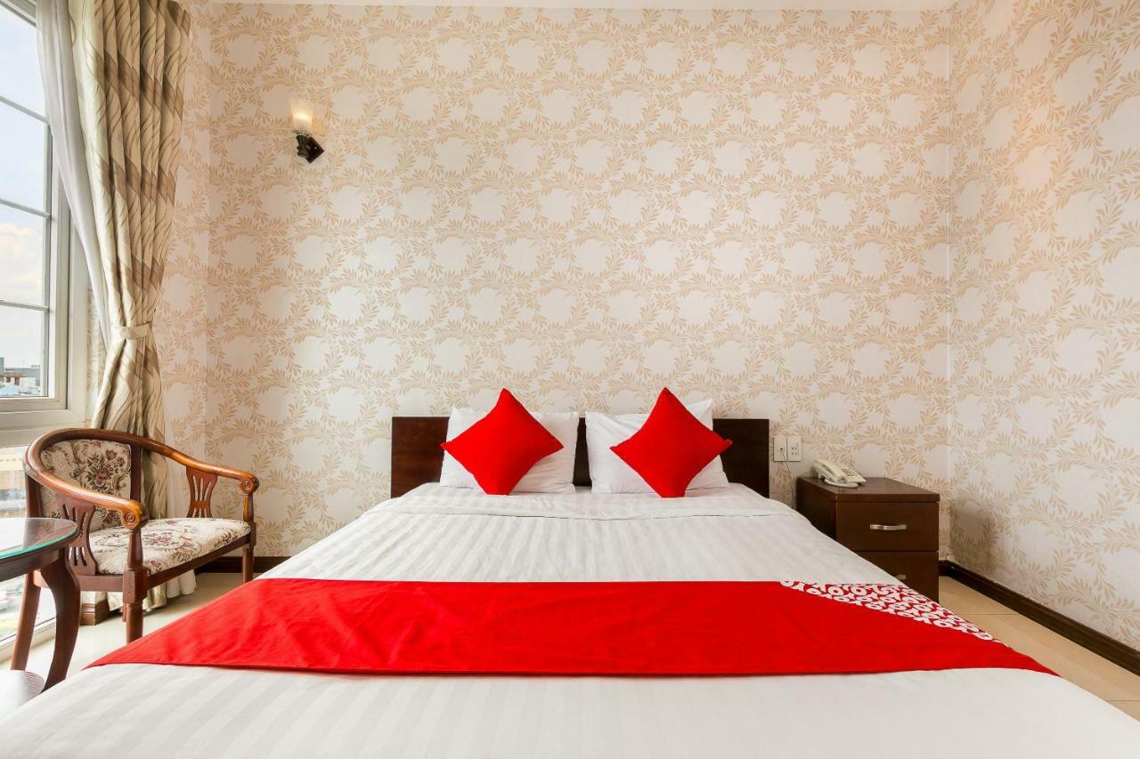 Oyo 273 Ngoc Anh Hotel Thành Pho Ho Chí Minh Esterno foto