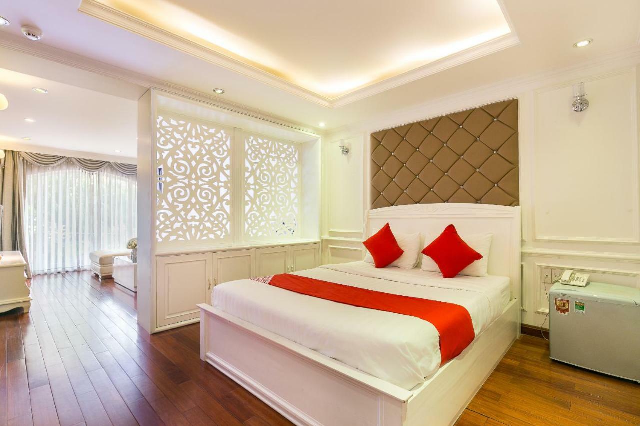 Oyo 273 Ngoc Anh Hotel Thành Pho Ho Chí Minh Esterno foto
