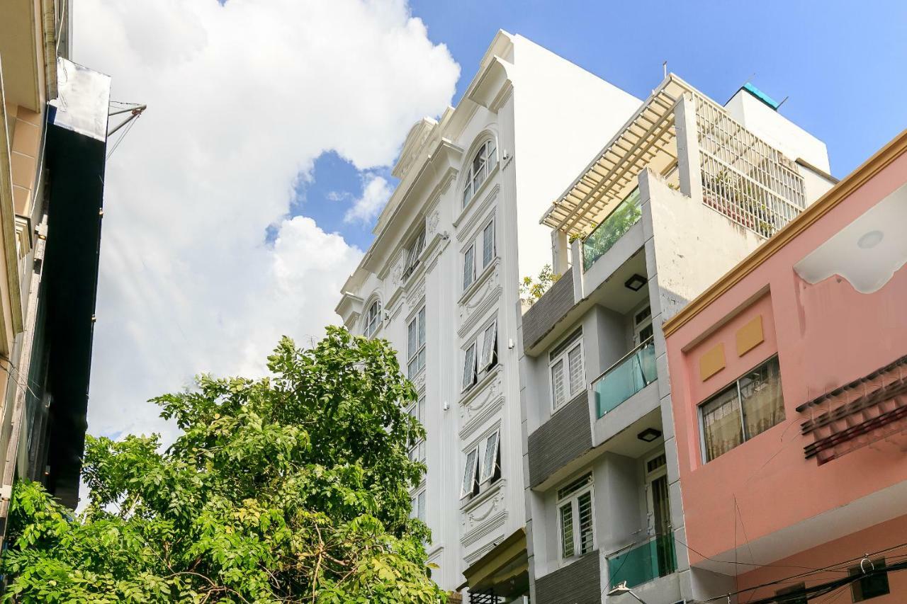 Oyo 273 Ngoc Anh Hotel Thành Pho Ho Chí Minh Esterno foto